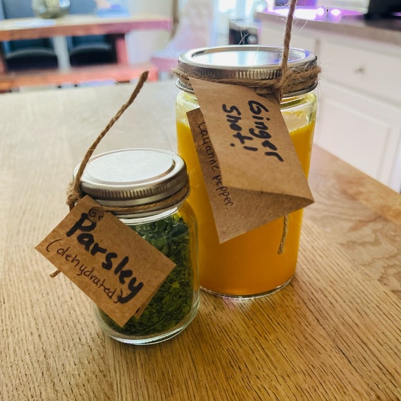 Meet your Posher, Sandi - Picture 4 of 4